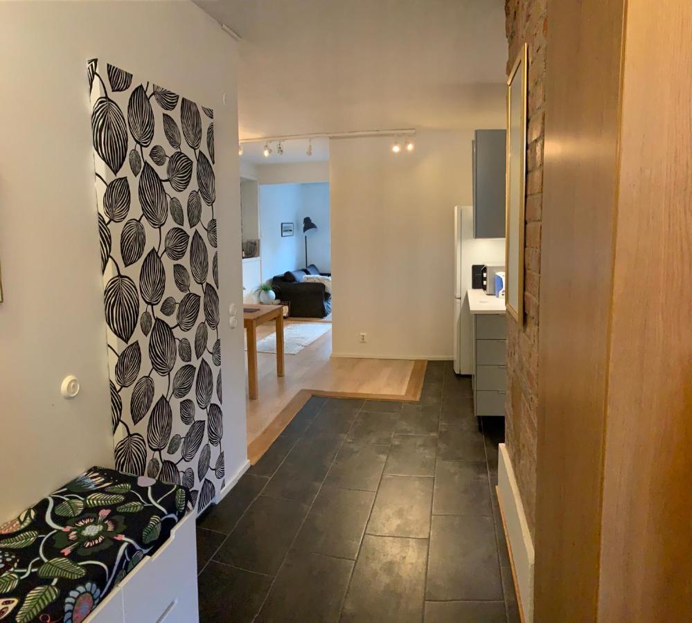 Centrumlagenhet Med Egen Bastu Mariehamn Extérieur photo