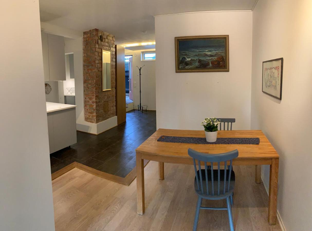Centrumlagenhet Med Egen Bastu Mariehamn Extérieur photo